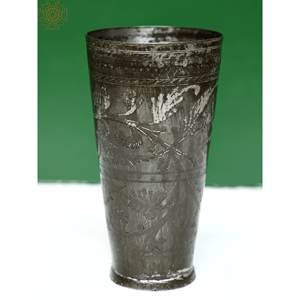 Artículo de decoración para el hogar hecho a mano de latón y vidrio de 7 pulgadas hecho a mano en la India - Product Image 1