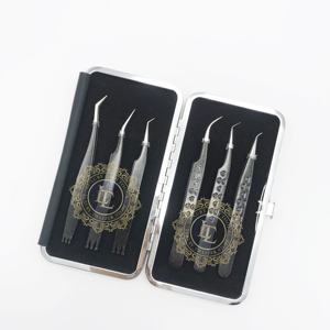 Pince à épiler de luxe en acier inoxydable à logo personnalisé, motif cœur durable, paillettes argentées, poudre noire pour cils – Vente chaude - Product Image 2