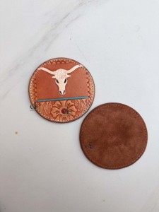 Posavasos de cuero hechos a mano con nuevo diseño, redondos, estilo vintage, para decoración de mesa. - Product Image 3