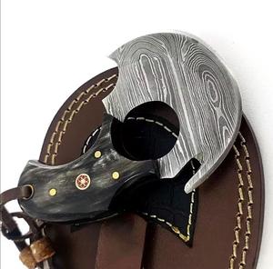 มีดตัดพิซซ่าเหล็กดามัสกัสคุณภาพสูง ทำมือ พร้อมด้ามไม้และปลอกหนัง - Product Image 3