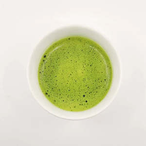 Matcha Orgánico en Polvo Uji Hoshizukiyo de Kenchaen, Herramientas Premium para Matcha, Diseño Minimalista de Aluminio - Product Image 2