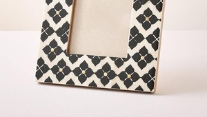 Cadre photo de luxe en résine très demandé, fait main, écologique, léger, imprimé en typographie, pour table, idéal pour la maison moderne et minimaliste - Product Image 4