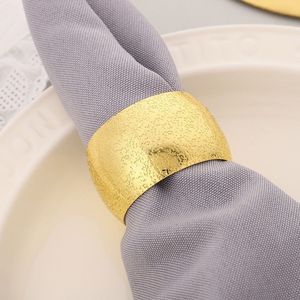 Anneau de serviette en métal raffiné, adapté aux tables de dîner haut de gamme, ajoutant une touche élégante à chaque mise en place. - Product Image 6
