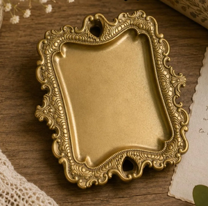 Bandeja Decorativa Antigua Personalizada al por Mayor para Joyas, Anillos y Adornos, Bandeja de Almacenamiento y Exhibición de Joyería de Metal Dorado Vintage - Product Image 3