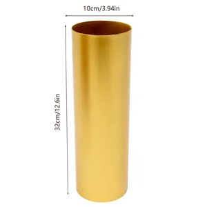 Florero de Metal Dorado Contemporáneo Hecho a Mano, Soporte Premium para Arreglos Florales para Arquitectos, Diseñadores de Interiores y Casas de Lujo - Product Image 1