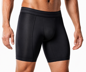 Les shorts de compression offrent une grande élasticité et un tissu respirant pour des performances optimales lors des séances d'entraînement en salle, de la course à pied et du cyclisme. - Product Image 1