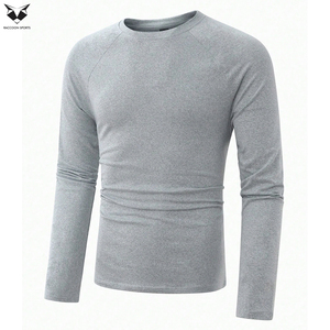 T-shirt décontracté à manches longues et col rond pour homme, couleur unie, design simple, tissu premium tendance - Product Image 2