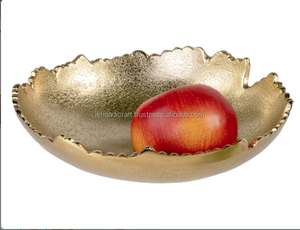 Nouveauté bol à fruits décoratif en métal argenté artisanat moderne avec bord de vague design festonné pour la décoration intérieure et la cuisine - Product Image 6