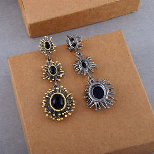 ต่างหูเงินแท้ 925 รูปไข่ ประดับพลอยออนิกซ์สีดำธรรมชาติ ดีไซน์คลาสสิกหรูหรา สำหรับผู้หญิง - Product Image 1