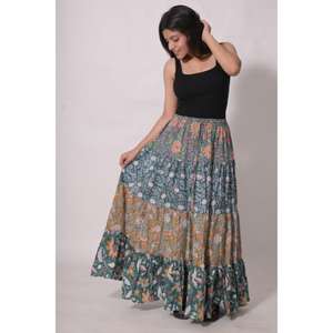 Jupe longue maxi en coton patchwork faite à la main, imprimé floral, style bohème, ethnique indien, pour festival, été, design plissé - Product Image 3