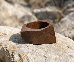 Bracelet en bois fait main personnalisé, motif rayé vintage classique, écologique, pour femme, cadeau de Thanksgiving ou d'anniversaire - Product Image 4