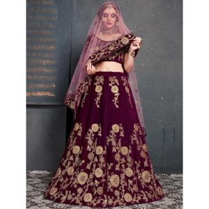 Lehenga Choli de mariée en velours brodé violet pour les mariages - Product Image 6