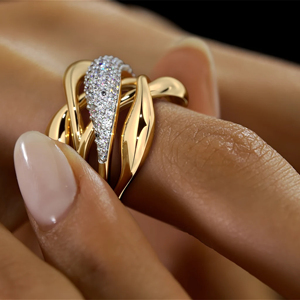 Luxury Yellow <b>Gold</b> <b>Cocktail</b> <b>Ring</b> With Round Brilliant Cut Diamond Geometric Design Unisex Everyday Wear - Product Image 2