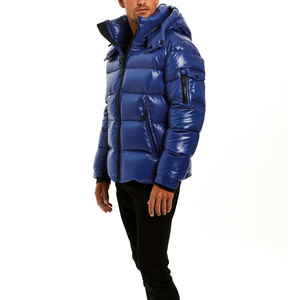 Veste matelassée pour homme avec logo personnalisé, col à capuche, manches longues, design à bulles uni en différentes couleurs - Product Image 2
