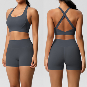Conjunto de yoga sin costuras para mujer, top corto con cuello redondo y tirantes cruzados, pantalones cortos de cintura alta, conjunto deportivo de 2 piezas - Product Image 2