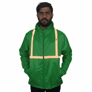 Veste coupe-vent légère et imperméable pour homme, avec capuche, respirante, en polyester, pour la randonnée et les activités de plein air. - Product Image 3