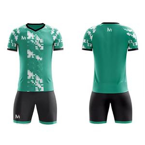 Tenue d'équipe de football personnalisée OEM, maillot et short de football respirants de haute qualité, taille plus, imprimé, 100% polyester, protection UV - Product Image 5