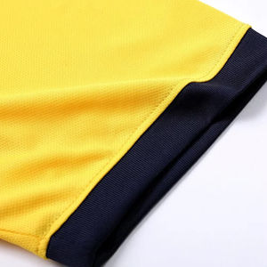 Uniforme de Fútbol para Adultos Fabricado en Pakistán, Servicio OEM, Precio Bajo, Alta Calidad, Estilo Nuevo Personalizado, Venta al Por Mayor - Product Image 4