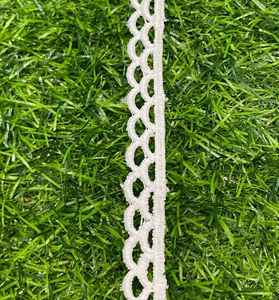 Bordure élégante en dentelle Cutdana, idéale pour les robes, les bords des dupattas et les vêtements de créateurs. - Product Image 1