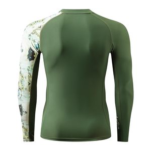 Vente en gros OEM – Rashguard unisexe personnalisé avec protection UV, sublimation, compression, évacuation de l'humidité, en polyester – Fabrication OEM en gros - Product Image 3