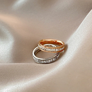 Bague Éternité Tendance en Acier Inoxydable Plaqué Or 18K avec Double Rangée de Zircons Cubiques – Cadeau d'Anniversaire de Mariage - Product Image 3