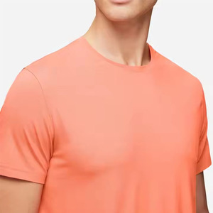 Camiseta de Manga Corta de Secado Rápido 100% Poliéster Personalizada de Fábrica, Tejido de Punto, Impresión de Serigrafía, Logotipo Personalizado Impreso - Product Image 4