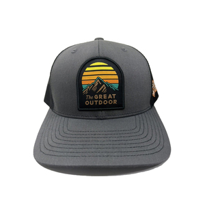 Gorra Trucker de Malla Ajustable con Logotipo Tejido, 6 Paneles, Estructurada y Cómoda para Uso Clásico al Aire Libre, Producida en Vietnam - Product Image 1