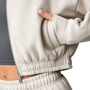 เสื้อฮู้ดครอปท็อปผู้หญิงคุณภาพสูงขายส่ง รับทำโลโก้ เสื้อฮู้ดครอปท็อปโอเวอร์ไซส์แบบซิป แฟชั่นฮู้ดดี้ บริการ OEM จากปากีสถาน - Product Image 5