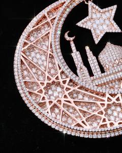 Pendentif de luxe 3D Lune et Étoile en Or Rose, Argent Sterling 925, Moissanite Taille Baguette, avec Photo Personnalisée au Dos - Product Image 2