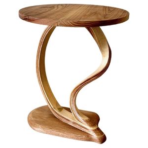 Table d'appoint classique en bois, idéale pour l'angle du canapé, avec pieds robustes, design minimaliste, finition chaleureuse - Product Image 5