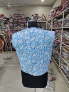 Chaleco Acolchado de Algodón con Estampado Floral Azul, Cuello en V, Sin Mangas, Chaqueta Ligera de Verano para Mujer, REGALO PARA ELLA - Product Image 6