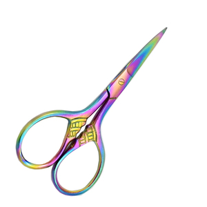 Ciseaux à cuticules en acier inoxydable de couleur arc-en-ciel à lame incurvée et affûtée avec un design élégant pour une utilisation en salon - Product Image 3