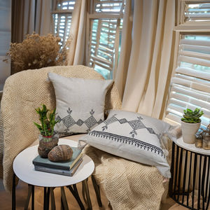 Funda de Cojín Hecha a Mano 100% Tela de Algodón Tejida a Mano |   Decoración del Hogar Elegante y Suave |   Ecológico y Perfecto para Cualquier Espacio - Product Image 2