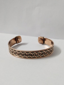 Bracelet manchette en métal cuivré de luxe brodé à la main, créations antiques AC00133, taille personnalisable, design exquis, cadeau - Product Image 2