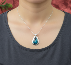 Colgante Grande de Crisocola Azul en Forma de Lágrima, Plata de Ley 925, Marco Martillado, Joyería Artesanal, Oro Rosa, Oro Amarillo - Product Image 2