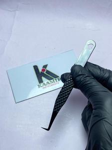 Pince à épiler professionnelle Kaamir pour extensions de cils, en acier inoxydable, lisse, 12 mm, anti-magnétique, précision, volume, logo personnalisé - Product Image 3
