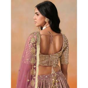 Precioso Lehenga Choli de Georgette Rosa para Novia, Traje de Boda - Product Image 4