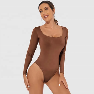 Vente en gros et sur mesure Body sexy pour femmes-Combinaison de couleur unie Barboteuse une pièce à la mode pour femmes respirante et confortable - Product Image 5