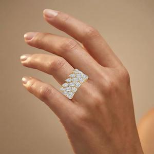 Bague en diamant de culture, or rose 9 carats, sertissage mode, haute joaillerie, formes fantaisie marquise, poire, cœur, émeraude, or blanc, or jaune - Product Image 4