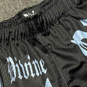 Shorts de jogging respirants pour hommes, double couche, avec poche latérale pour téléphone, en mesh sublimé, design personnalisé - Product Image 5