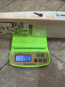 Bate de Críquet CA GOLD Legend World Class Edición Limitada, Genuino, Grado 1, Superligero, de Madera de Sauce Inglés, 40 mm de Grosor, 2.6 lb - Product Image 6