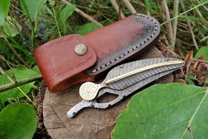 Couteau pliant en acier Damas massif, vente en gros, couteau de poche d'extérieur avec étui en cuir - Product Image 6