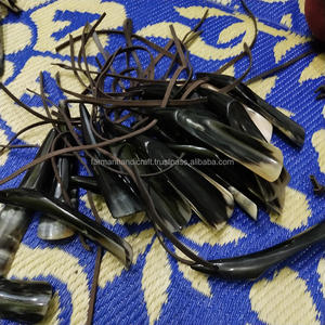 Cuchara para Zapatos Hecha a Mano con Cuerno Natural de Toro y Cordón de Cuero, Duradera y al Mejor Precio - Product Image 5