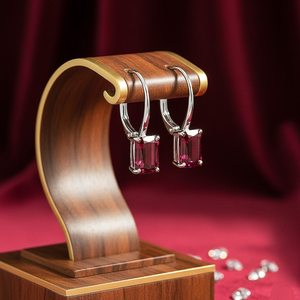 Pendientes de rubí con forma de baguette, piedra natal de julio, pendientes rectangulares rojos en oro o plata, elegante joyería de piedras preciosas, regalo para mamá - Product Image 3