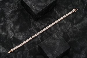 Nouveau design, bracelet chaîne cubaine à deux rangs en moissanite VVS, serti de pierres, bijoux de laboratoire, en vente depuis l'Inde - Product Image 2