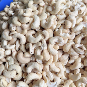 Offre Spéciale Noix de Cajou Grillées Brutes Biologiques Entières W320 W450 Prix Usine Santigo - Product Image 1