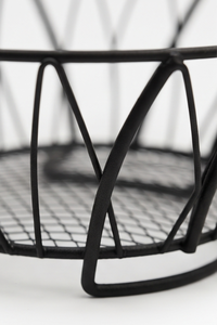 Cesta moderna negra de alambre para frutas con gancho para colgar plátanos, tazón de metal abierto, soporte para encimera de cocina - Product Image 4