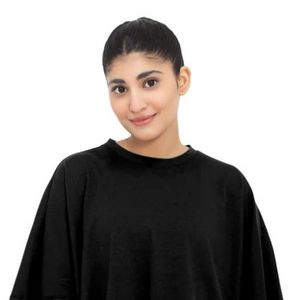 Black Flow Bat Tee T-shirt surdimensionné pour femme, haut décontracté de qualité supérieure, col rond, manches courtes, coupe décontractée, style chauve-souris, doux et léger - Product Image 2