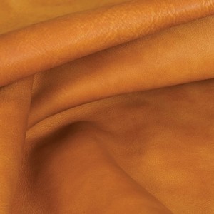 Cuir de vachette de qualité supérieure, grainé, chromé et tanné, idéal pour les chaussures, les sacs à main, les sacs à dos, les portefeuilles et divers accessoires. - Product Image 2