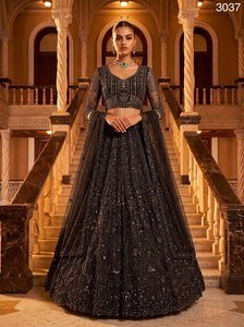Lehenga Premium en Tulle Monochrome avec Paillettes, Perles Bugle, Fil Resham, Broderie Zardosi, Semi-Couture, Tenue de Mariée, Dupatta AARIKA - Product Image 3